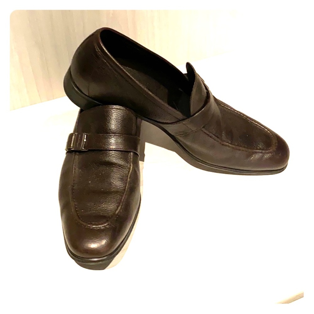 Salvatore Ferragamo 8.5EE